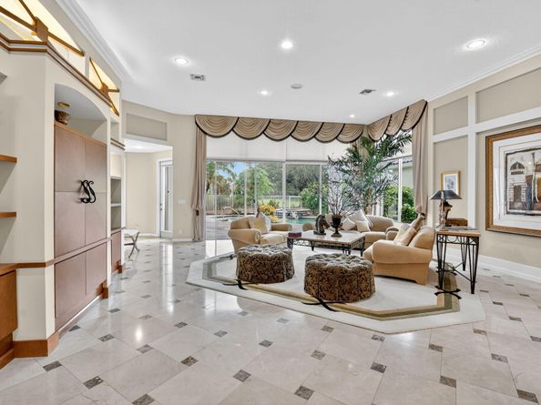 16185 Villa Vizcaya Place, Delray Beach FL 33446