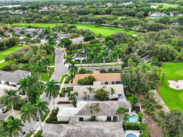 16185 Villa Vizcaya Place, Delray Beach FL 33446
