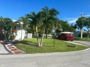 7001 NW 76th Ct, Tamarac FL 33321