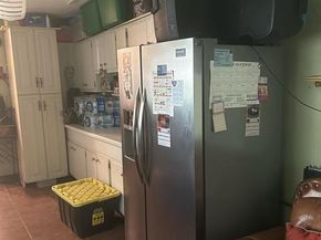 7001 NW 76th Ct, Tamarac FL 33321