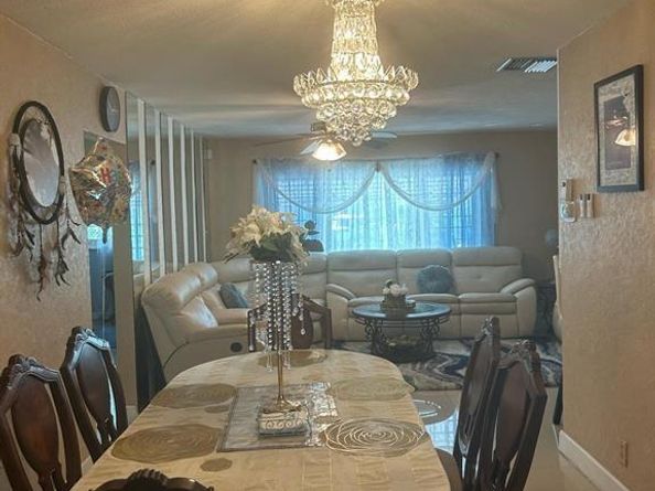 7001 NW 76th Ct, Tamarac FL 33321