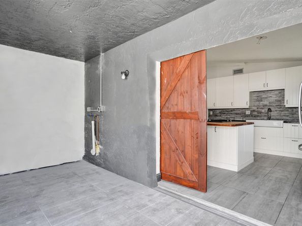 967 NW 89th Ave, Plantation FL 33324