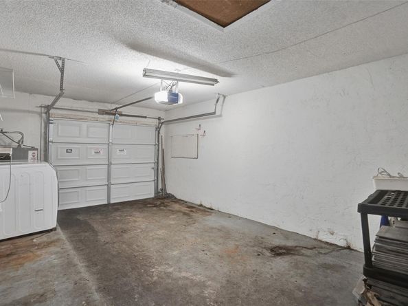 967 NW 89th Ave, Plantation FL 33324