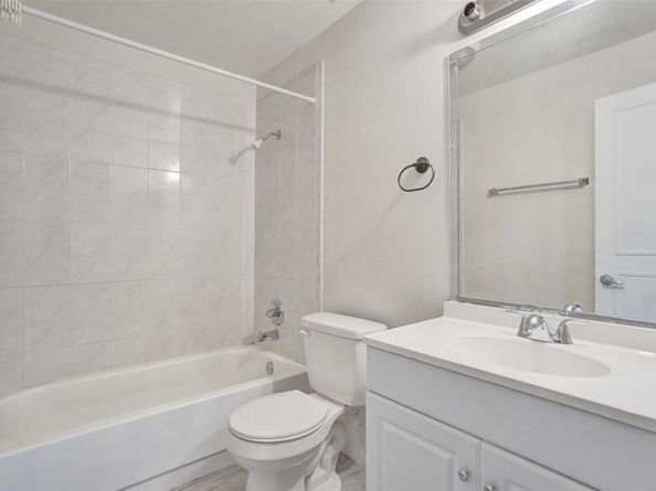 967 NW 89th Ave, Plantation FL 33324