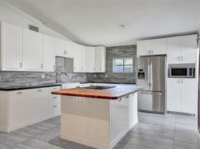 967 NW 89th Ave, Plantation FL 33324