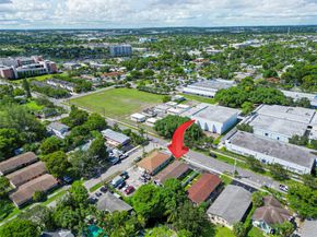 404 NE 4TH St #1-2, Pompano Beach FL 33060