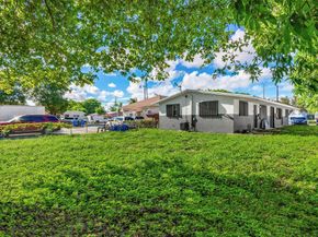 404 NE 4TH St #1-2, Pompano Beach FL 33060