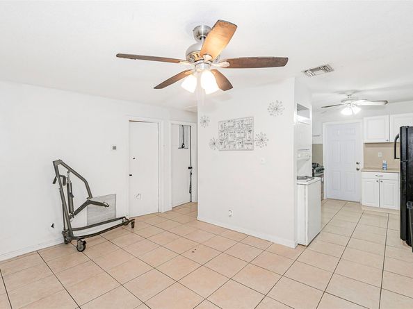 404 NE 4TH St #1-2, Pompano Beach FL 33060