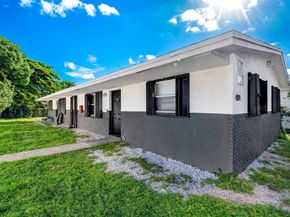 404 NE 4TH St #1-2, Pompano Beach FL 33060