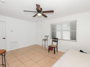 404 NE 4TH St #1-2, Pompano Beach FL 33060