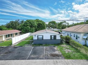 404 NE 4TH St #1-2, Pompano Beach FL 33060