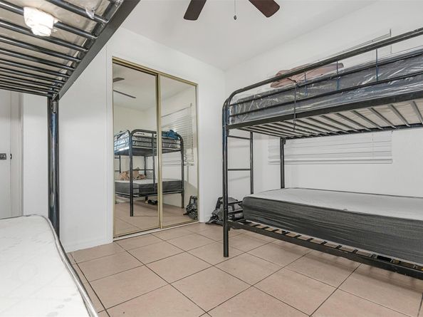 404 NE 4TH St #1-2, Pompano Beach FL 33060