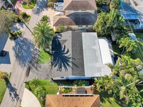 913 S Lakeside Place, Lantana FL 33462