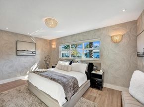 913 S Lakeside Place, Lantana FL 33462