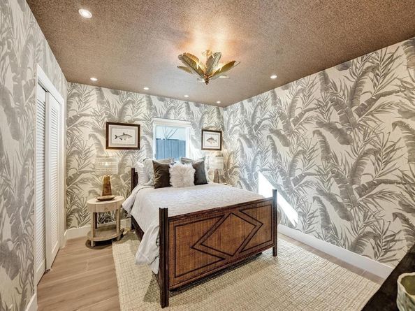 913 S Lakeside Place, Lantana FL 33462