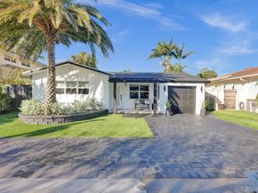 913 S Lakeside Place, Lantana FL 33462