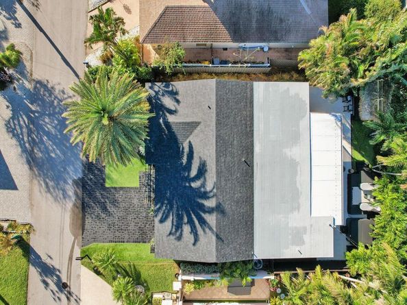 913 S Lakeside Place, Lantana FL 33462