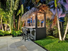 913 S Lakeside Place, Lantana FL 33462
