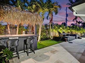 913 S Lakeside Place, Lantana FL 33462
