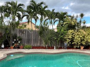 12757 NW 11th Ct, Sunrise FL 33323