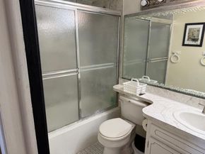 8990 S Hollybrook Blvd 302, Pembroke Pines FL 33025