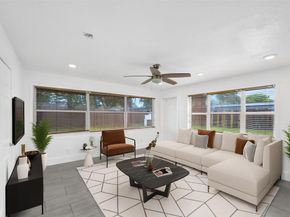 7021 Park St, Hollywood FL 33024