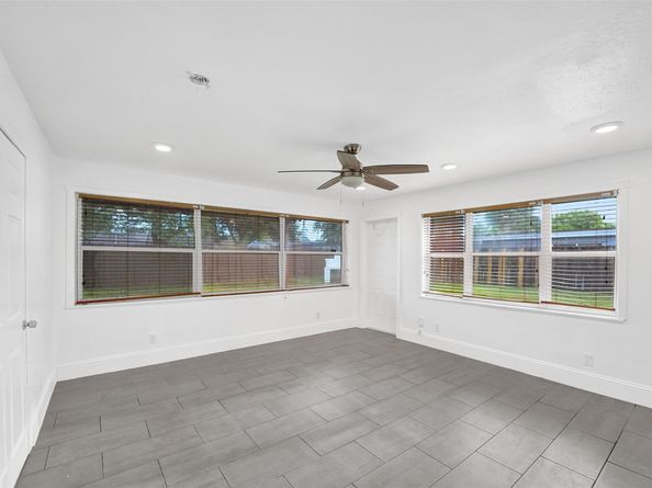 7021 Park St, Hollywood FL 33024