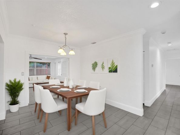 7021 Park St, Hollywood FL 33024