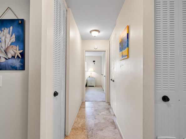 4796 Cresthaven Boulevard B, West Palm Beach FL 33415