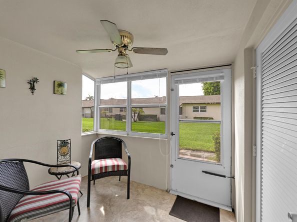 4796 Cresthaven Boulevard B, West Palm Beach FL 33415