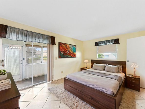 206 Valencia I, Delray Beach FL 33446