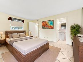 206 Valencia I, Delray Beach FL 33446