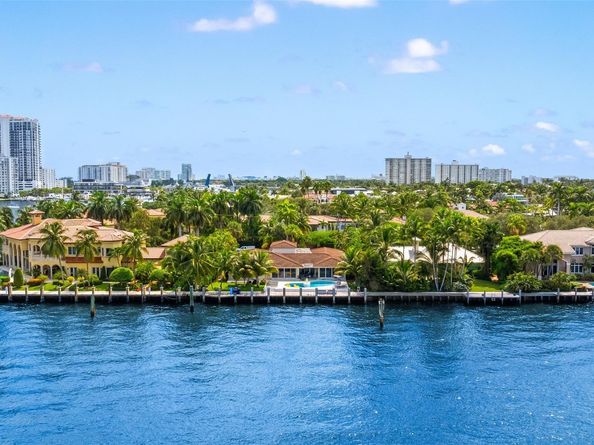 2701 Aqua Vista Blvd, Fort Lauderdale FL 33301