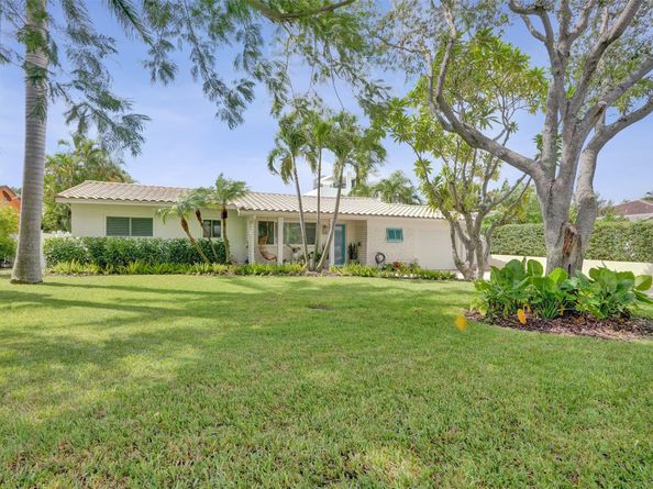 3206 Robbins Rd, Pompano Beach FL 33062