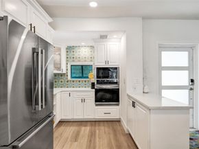 3206 Robbins Rd, Pompano Beach FL 33062