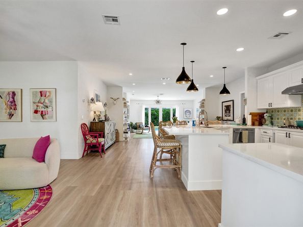 3206 Robbins Rd, Pompano Beach FL 33062