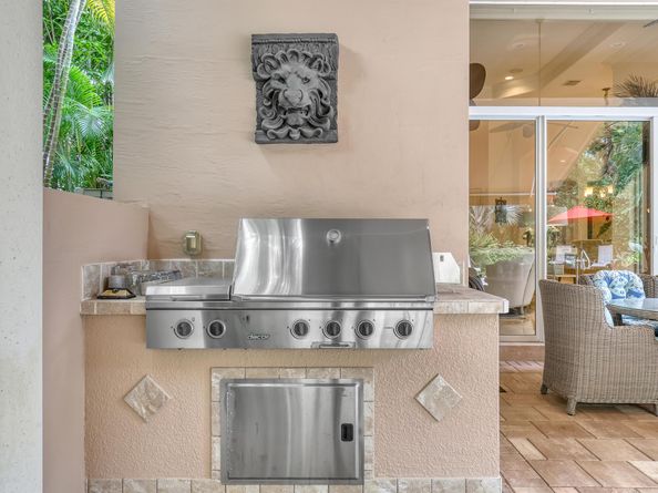 105 Remo Place, Palm Beach Gardens FL 33418