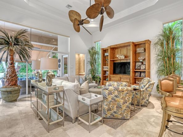 105 Remo Place, Palm Beach Gardens FL 33418