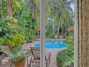 105 Remo Place, Palm Beach Gardens FL 33418