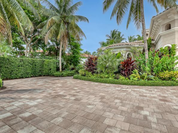 105 Remo Place, Palm Beach Gardens FL 33418
