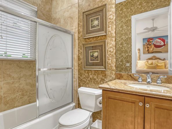 105 Remo Place, Palm Beach Gardens FL 33418