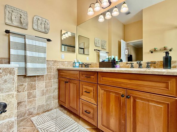 3815 NW 43rd Ter, Coconut Creek FL 33073
