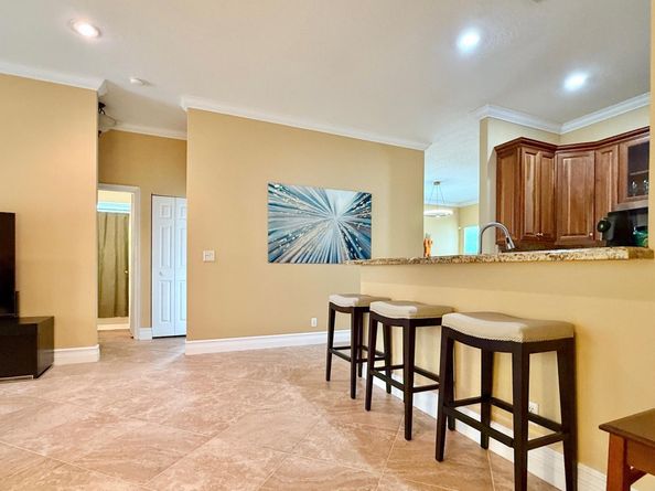 3815 NW 43rd Ter, Coconut Creek FL 33073