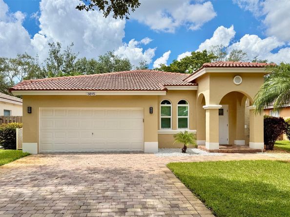 3815 NW 43rd Ter, Coconut Creek FL 33073
