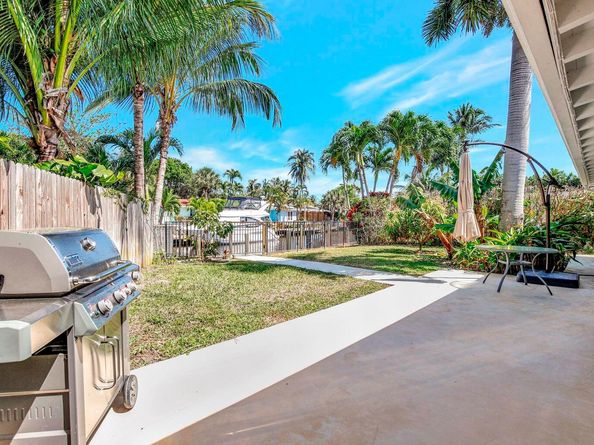 1733 SW 5th Court, Fort Lauderdale FL 33312