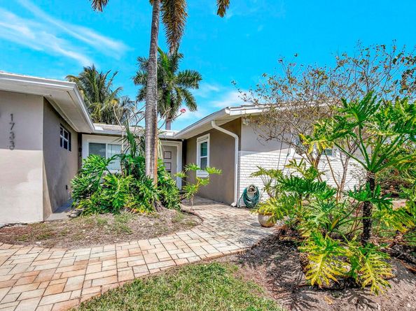 1733 SW 5th Court, Fort Lauderdale FL 33312