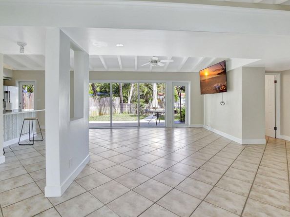 1733 SW 5th Court, Fort Lauderdale FL 33312