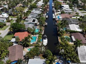 1733 SW 5th Court, Fort Lauderdale FL 33312