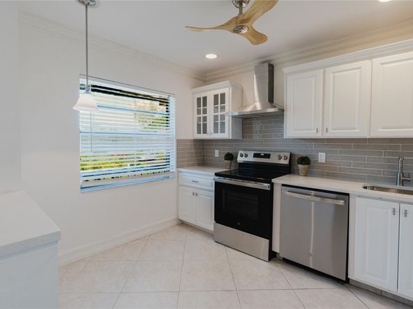 9277 Vista Del Lago 39B, Boca Raton FL 33428