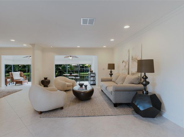 9277 Vista Del Lago 39B, Boca Raton FL 33428